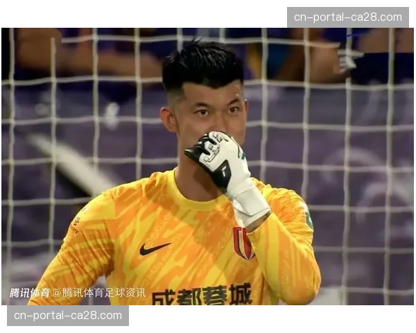 比赛用球漏气,主裁吹停比赛更换新球 比赛用球漏气,主裁吹停比赛更换新球