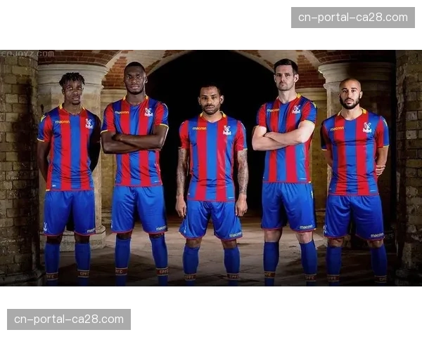 实时数据:水晶宫vs狼队上半场,两队合计完成28次传中,仅3次找到队友。 实时数据:水晶宫vs狼队上半场,两队合计完成28次传中,仅3次找到队友。